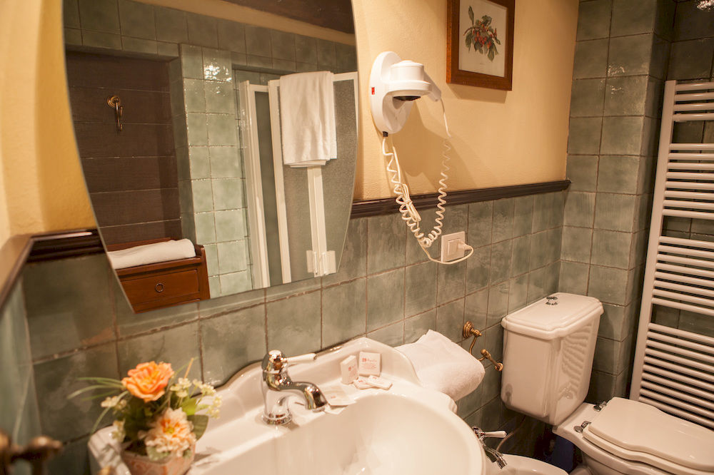Borgo Dei Corsi Holiday House Reggiolo Extérieur photo