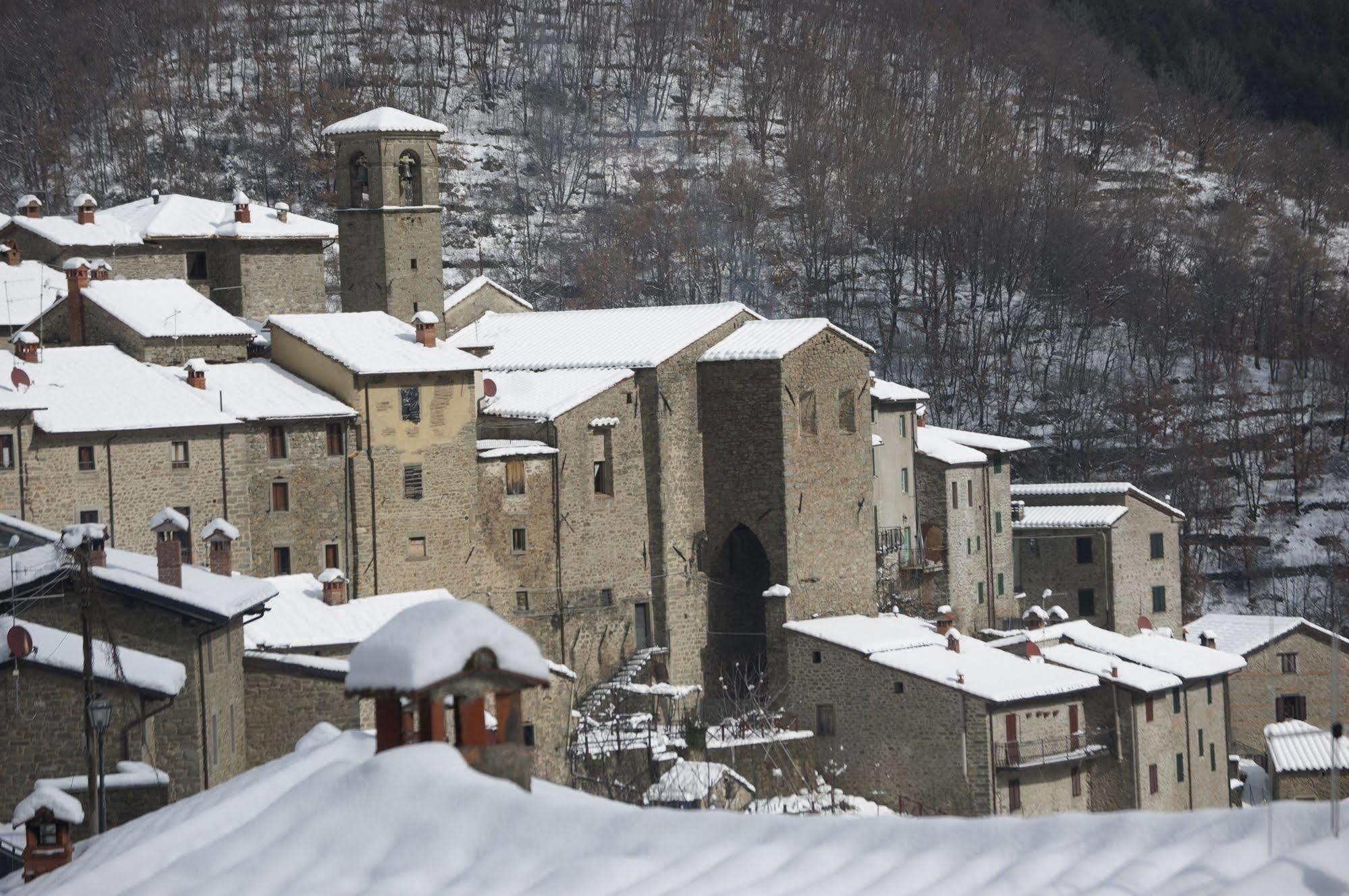 Borgo Dei Corsi Holiday House Reggiolo Extérieur photo