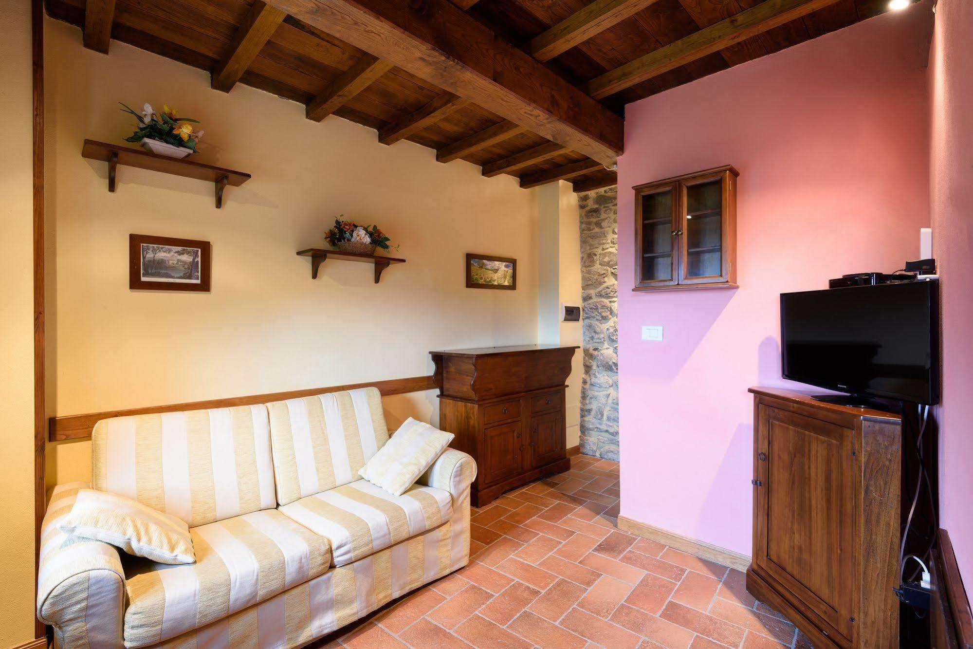 Borgo Dei Corsi Holiday House Reggiolo Extérieur photo