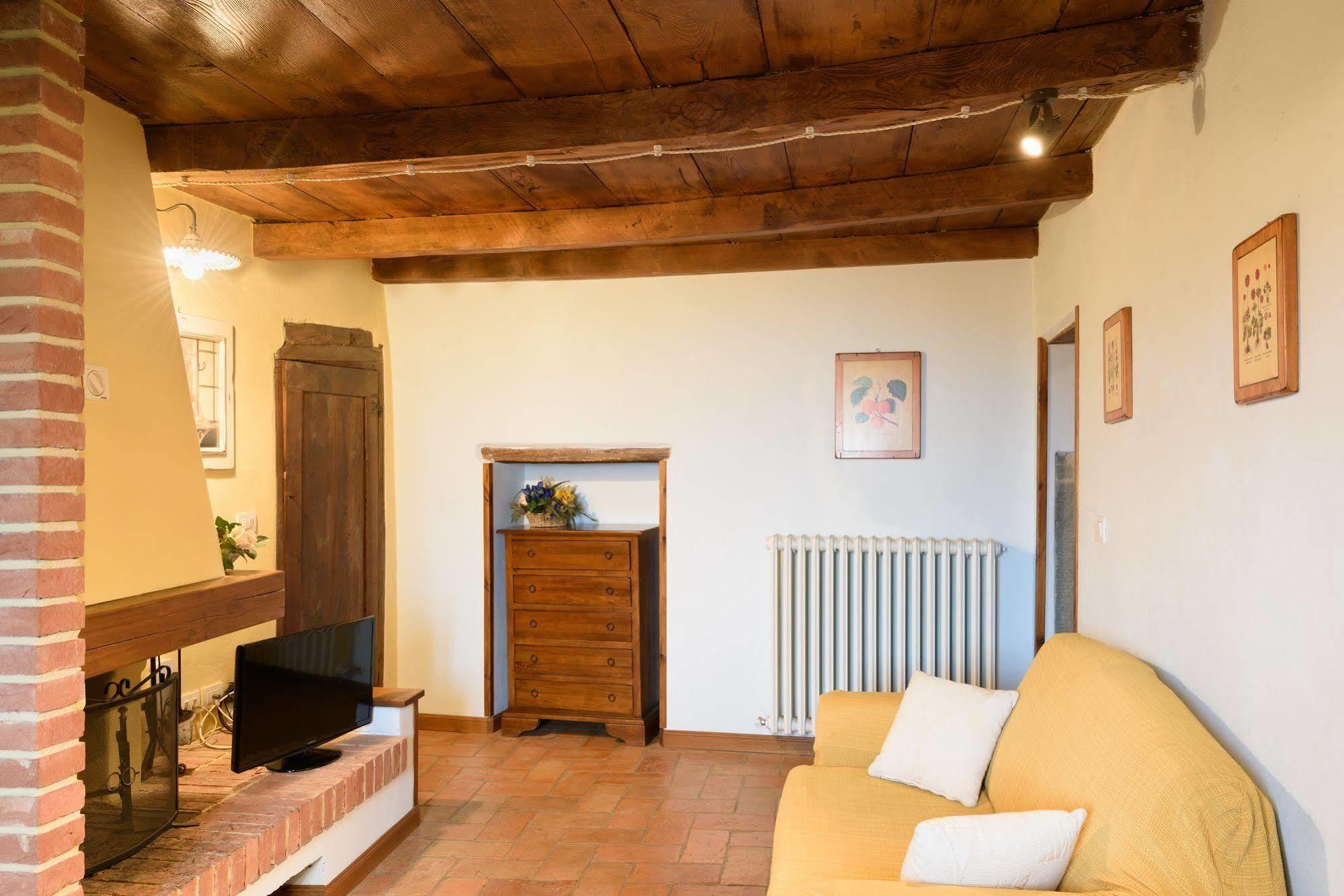Borgo Dei Corsi Holiday House Reggiolo Extérieur photo